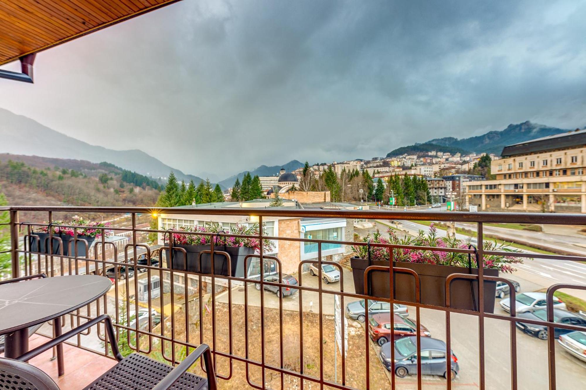 Spa Hotel Kiparis Smolyan Bagian luar foto