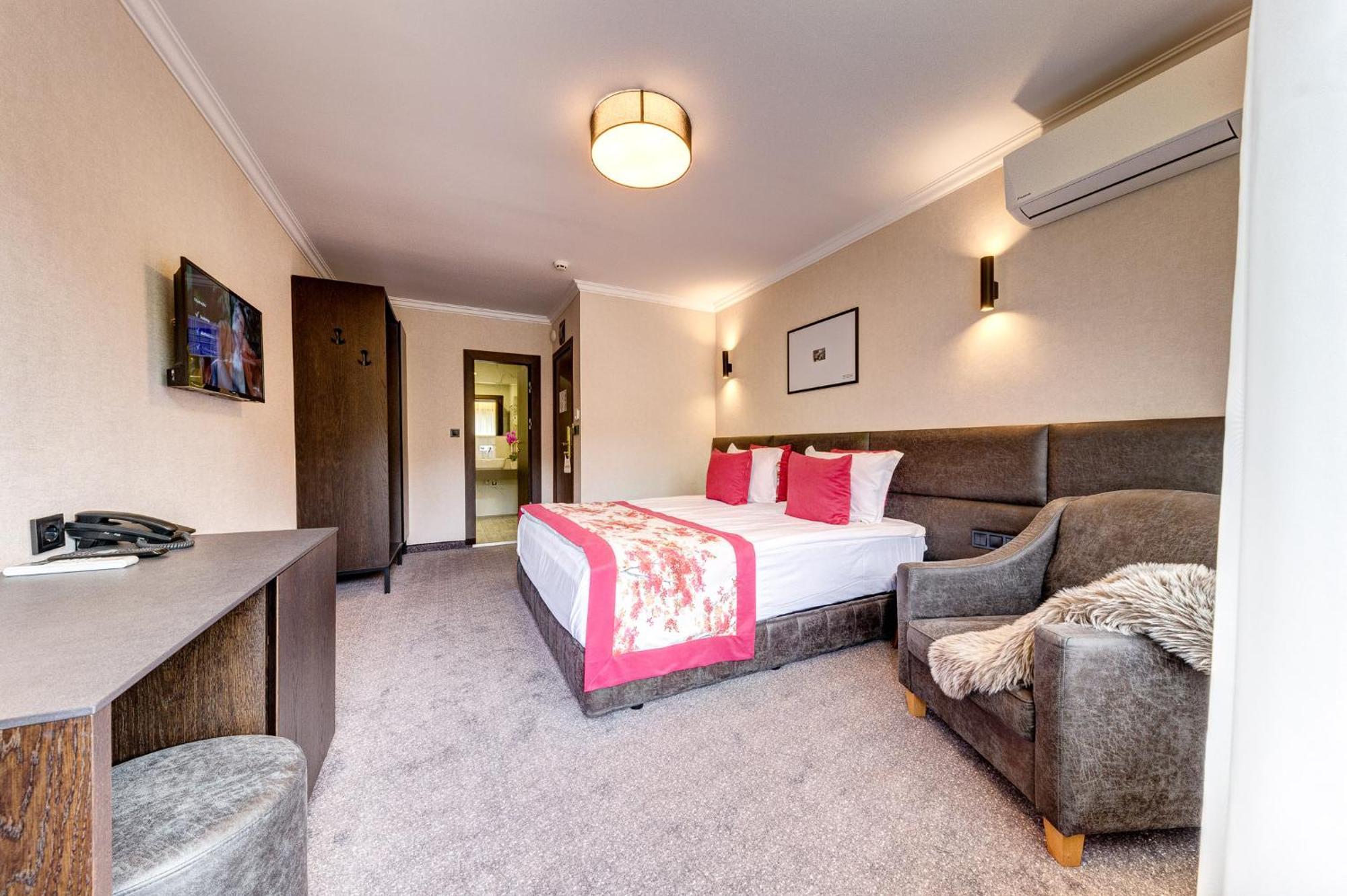 Spa Hotel Kiparis Smolyan Bagian luar foto