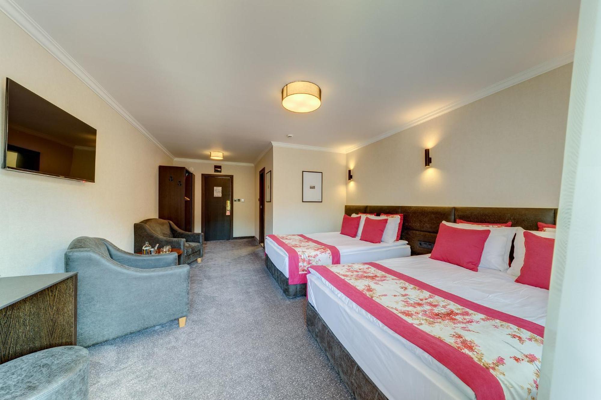 Spa Hotel Kiparis Smolyan Bagian luar foto