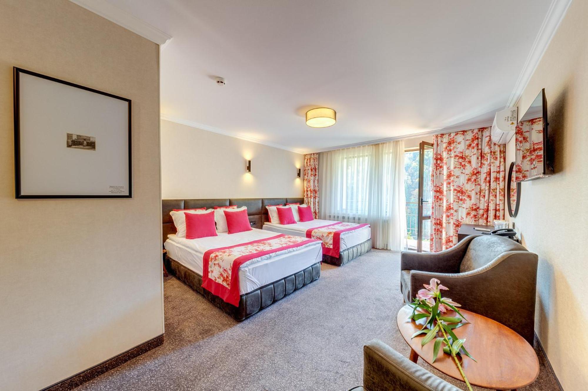 Spa Hotel Kiparis Smolyan Bagian luar foto