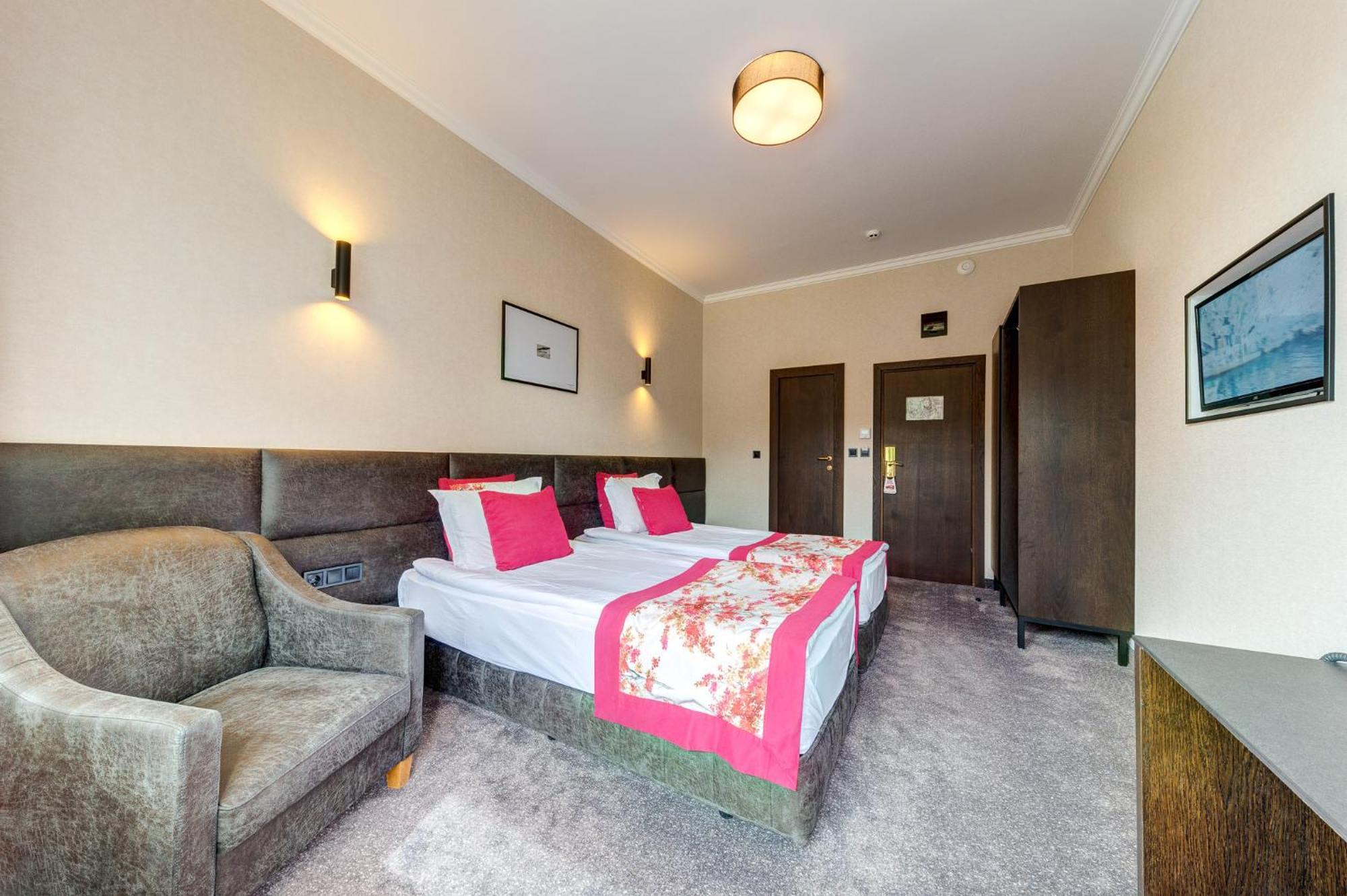 Spa Hotel Kiparis Smolyan Bagian luar foto