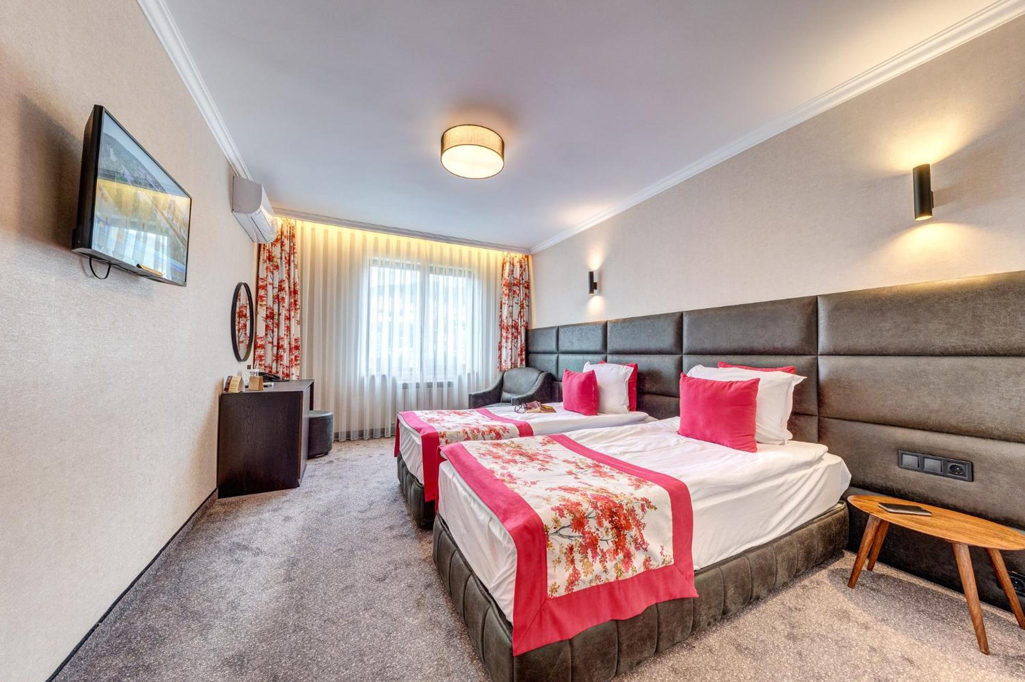 Spa Hotel Kiparis Smolyan Bagian luar foto